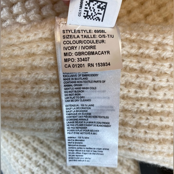 Canada Goose x Robert Mackie Waffle Infinity Loop Scarf - Ivory - Picture 7 of 13